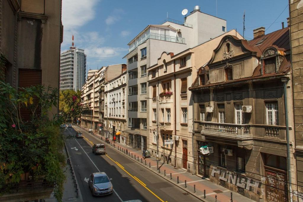 City Center Apartment With Balcony Belgrad Dış mekan fotoğraf