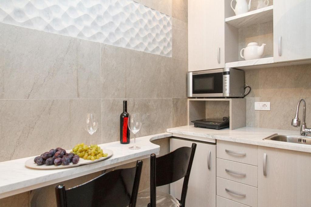 City Center Apartment With Balcony Belgrad Dış mekan fotoğraf